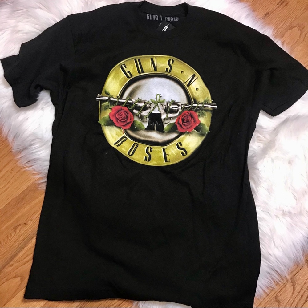GUNS N ROSES GRAPHIC BAND TEE NWT